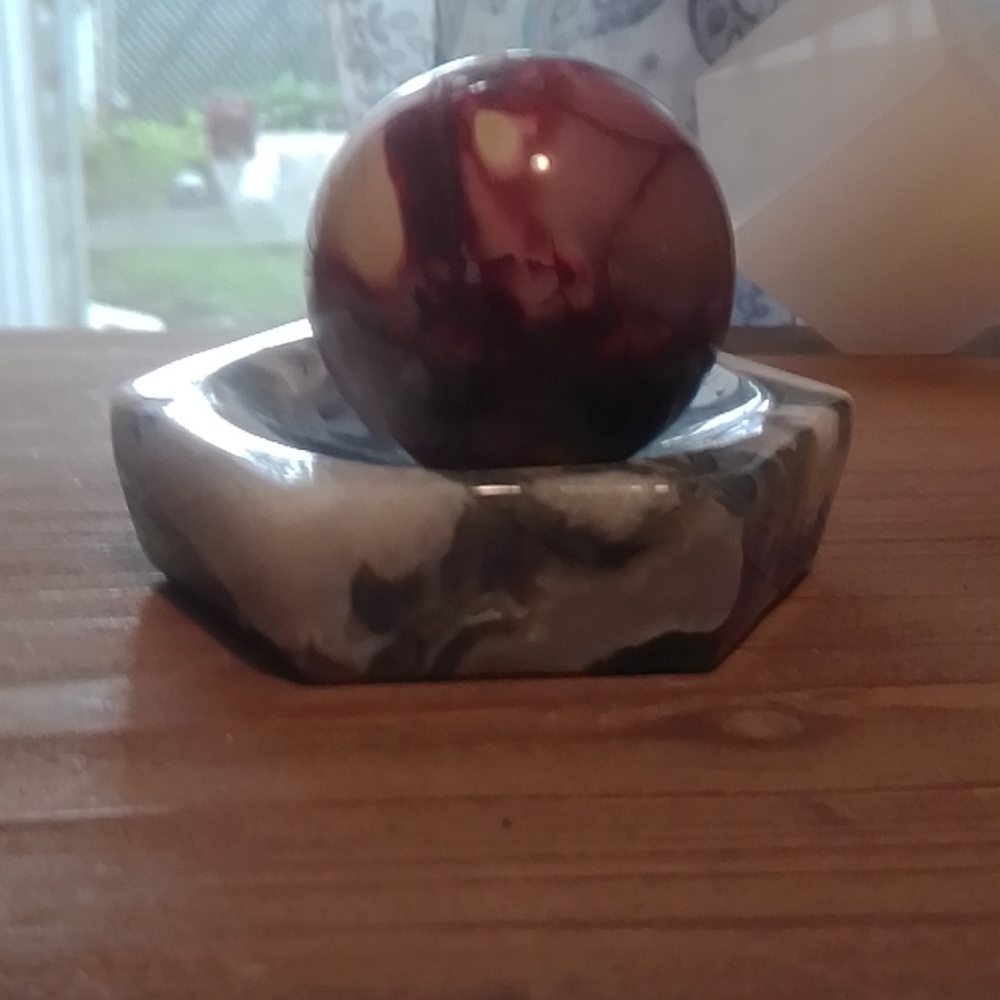 Mookiate sphere - Picture 1 of 4